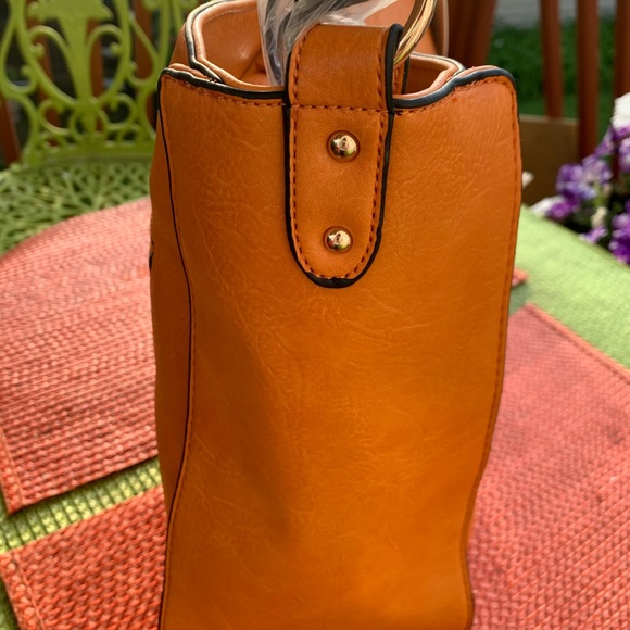 The new crush purse set. - Picture 9 of 17